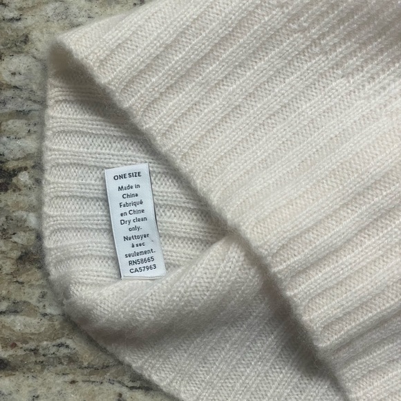 Nordstrom cashmere beanie NWOT - Picture 4 of 5